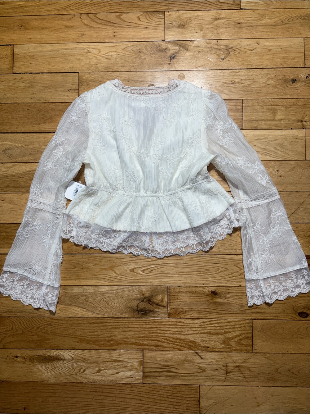 Altar’d State Ivory White Lace Embroidered Peplum Blouse- Size Small NWT - Picture 7 of 13